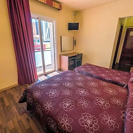 Готель Golden 3*