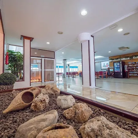 Otel Golden 3*