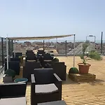 Golden فندق 3*