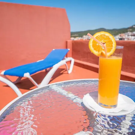 ホテル Golden リョレート・デ・マル