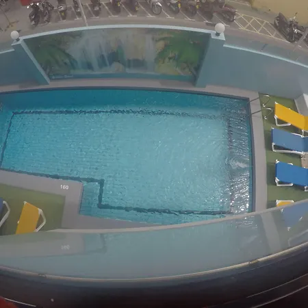 Golden ホテル リョレート・デ・マル