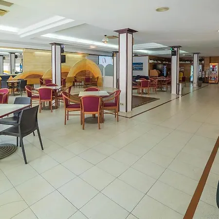 Golden リョレート・デ・マル